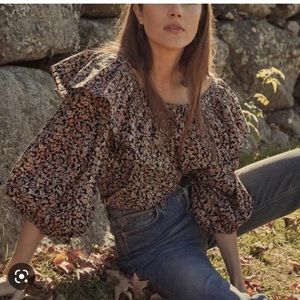 Doen Cielito top harvest meadow floral xs but fits up to s-m.